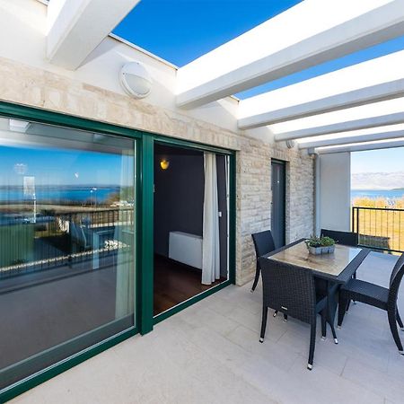 Queen Beach Apartments ニン エクステリア 写真